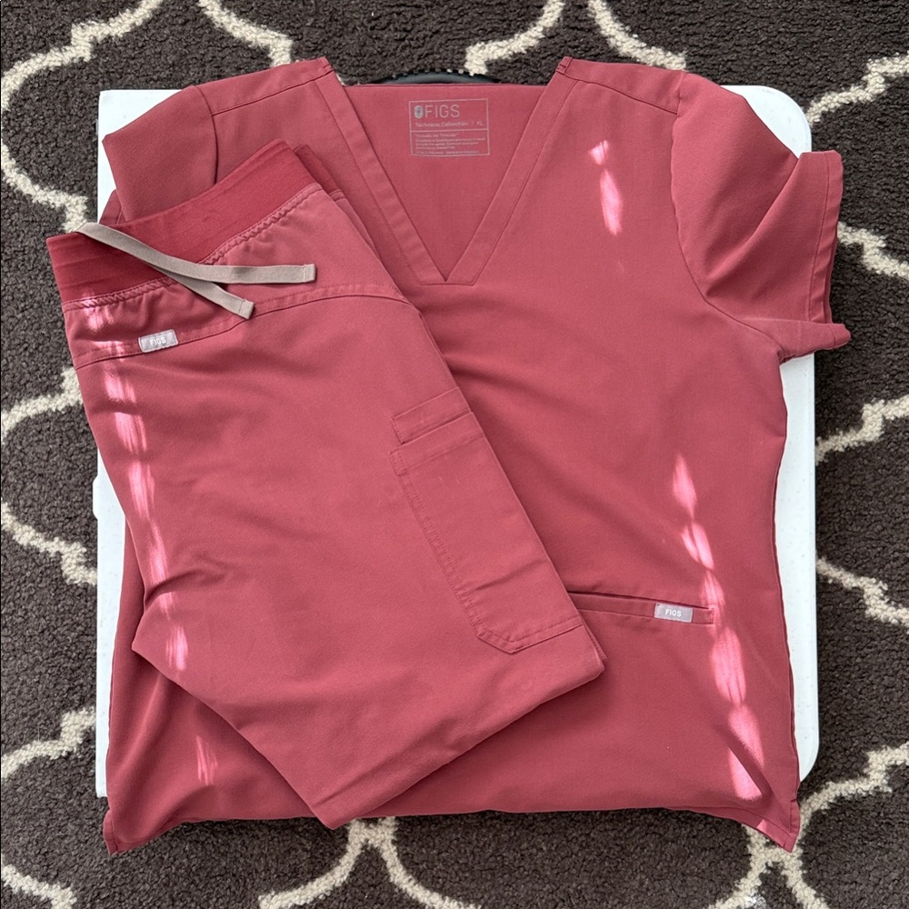 Figs Dark Cherry Scrub Set